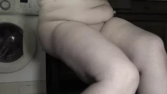 Hairy pussy of a mature bbw housewife milf under the table.