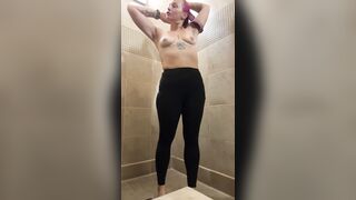 Horny gym babe masterbating in lockeroom shower