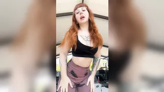 Sweaty body workshop JOI in gym from nerdy emo redhead