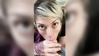 Hot Emo MILF Blowjob Shortie