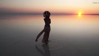 Walk seminaked by Elton-saltlake in Egypt dress-style