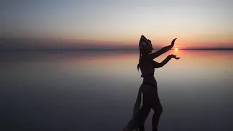 Walk seminaked by Elton-saltlake in Egypt dress-style