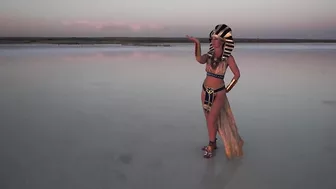 Walk seminaked by Elton-saltlake in Egypt dress-style