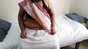 السريلانكية مثير عمتي الخام اللعنة دون الواقي الذكري Sri Lankan sexy aunty gets Pussy Fuck