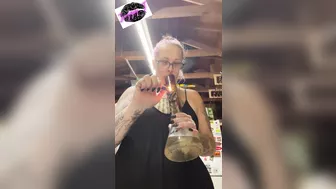 BBW step mom MILF wake and bake 420 smoking fetish bong rips