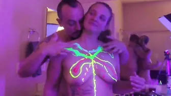 Body Painting in the Black Light