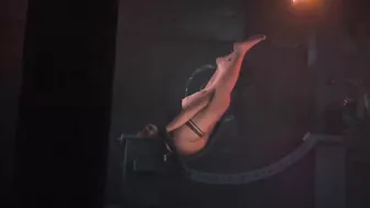 Lara Croft in the Orgasm Machine