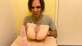 Marco reviews thanks you for the amazing free peach and banana toys #vegan