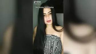 hablando de amor y cantando con tetas grande solo mujer hermosa