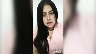 hablando de amor y cantando con tetas grande solo mujer hermosa