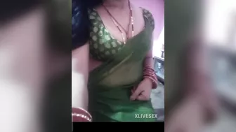 Desi Indian single aunty webcam video