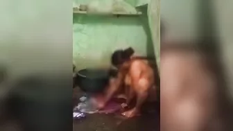 Desi indian girl bathing video