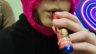 CUTE GIRL IN BALACLAVA SMOKING VAPE TO MUSIC! SMOKING FETISH!