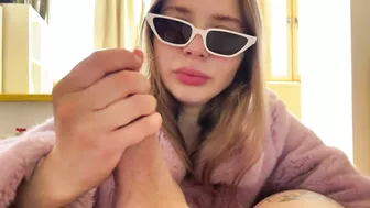 Californiababe is sucking dick in purple coat