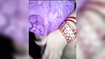 Bhabhi showing wet pussy, inserting dildo and masturbating. Bhabhi call pe nangi hoke bate karti hui