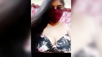 Desi Indian Sex video Divya aunty