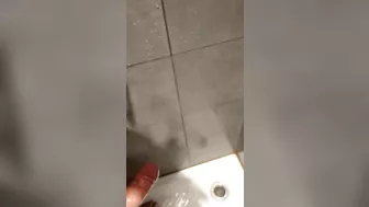 Masturbations in the shower