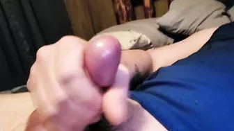 Solo jerk ends with massive cumshot