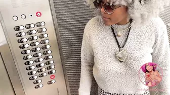 Flashing In An Elevator