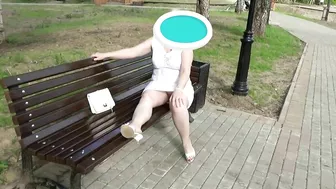 Milf flashing pussy in the park