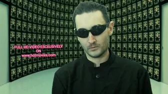 Mi faccio spompinare da una grande maialona italiana ????????(MATRIX XXX PARODY)