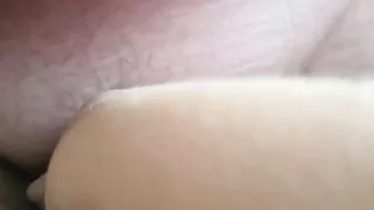 Cumshot in pussy close up